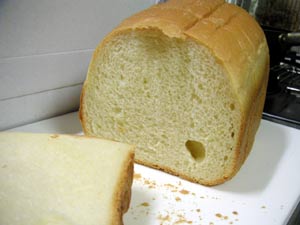 ミルクと卵とバターの食パン